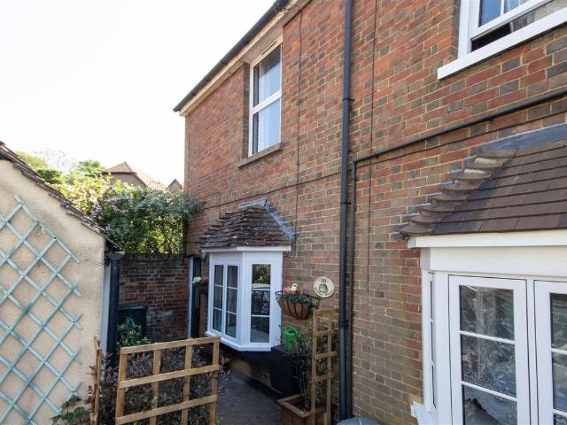 Seal, Sevenoaks TN15, 2 bed semi detached house to rent, £1,550 pcm | PrimeLocation