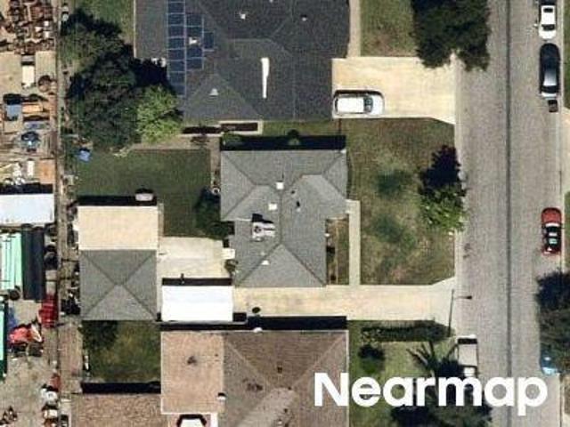 Seaman Ave