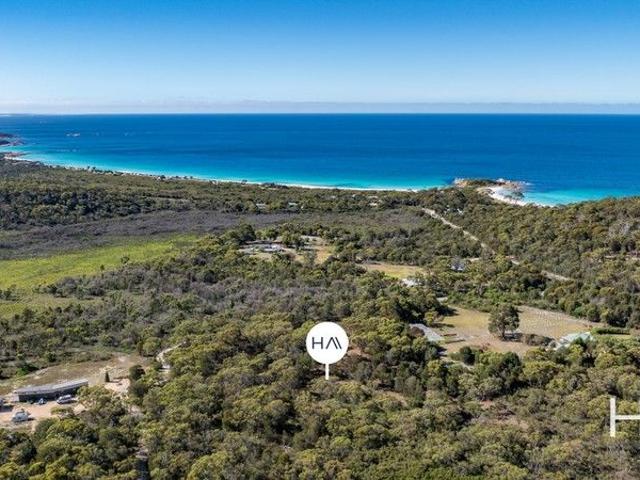 Seaside Paradise in Stunning Binalong Bay 2.37ha of Opportunity!