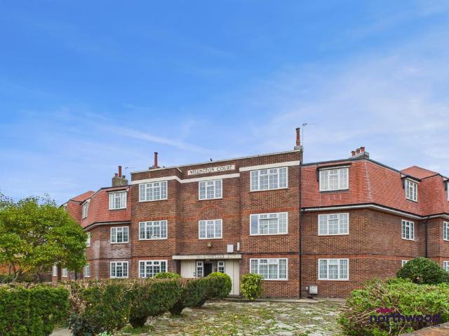 Seaside, Roselands, Eastbourne, BN22 2 bed flat to rent £1,050 pcm £242 pw