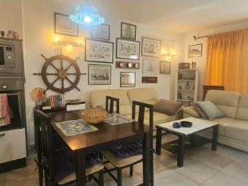Seasonal rental apartment in tourist area, Costa Adeje, South Tenerife