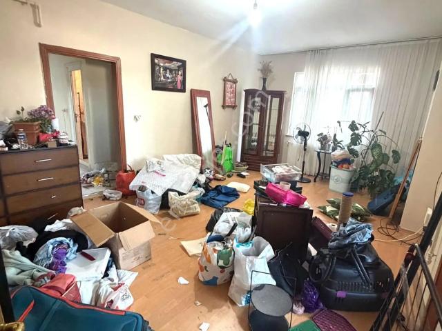 Seba'dan Fevziçakmak Mh 3+1 120m2 Doğlgaz Kombili Kiralık 3.kat Daire