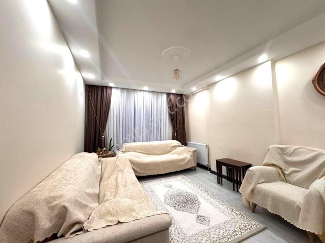 Seba'dan Kemalpaşa Mh 2+1 85m2 Asansörlü Metrobüse Yakın Arakatt