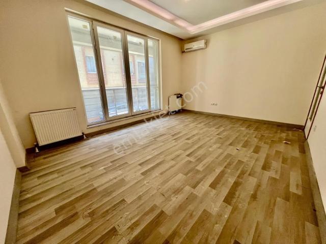 Seba'dan Sefaköy Merkez'de 2+1 75m2 Krediye Uygun Yüksek Giriş