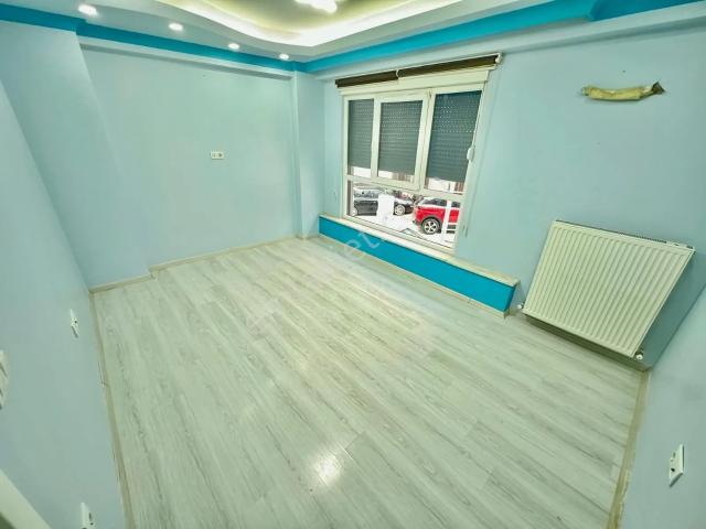 Seba'dan Yeşilova Mh 2+1 80m2 Metrobüse Yakın Kiralık Y.giriş Daire