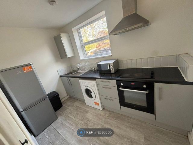 Sebastian Close, Coventry CV3, 2 bed maisonette to rent, £875 pcm | PrimeLocation