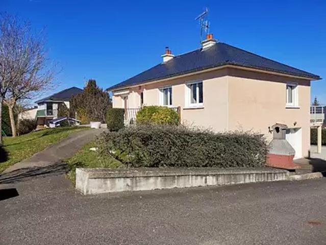 Sébazac Concourès 12740 Location maison 5 pièces t5 au dernier étage terrasse