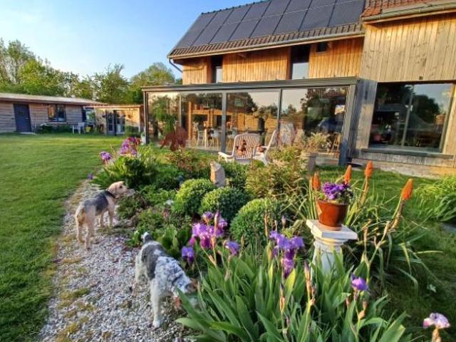 SECTEUR AILLY SUR SOMME/PICQUIGNY: BEL ENSEMBLE IMMOBILIER
