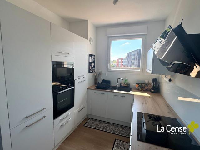 Secteur BARBIEUX Appartement 2 chambres, terrasse et 2 pl de parking
