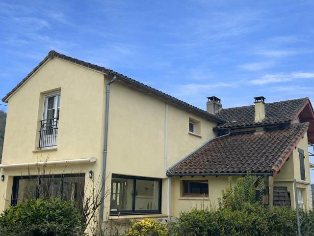 Secteur Cajarc Maison agréable avec garage et piscine dans. 140m² Cajarc