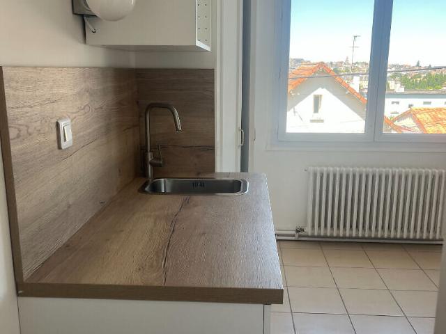 Secteur calme Studio de 15.8 m² AV DES TERRASSES