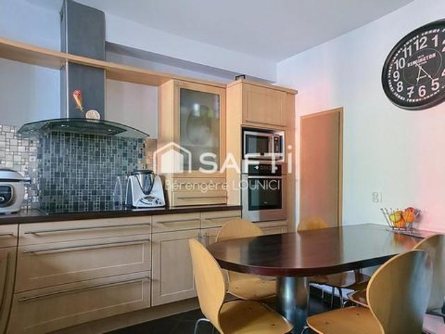 Secteur Croix Rouge Maison semi flamande 130m² 4 chambres