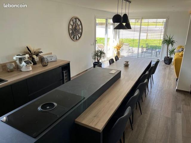 Secteur Genève / Veyrier Villa avec jardin et garage