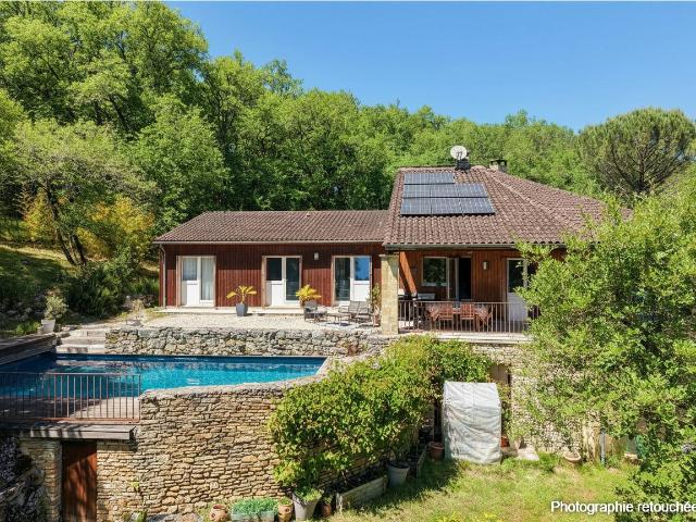 SECTEUR GOURDON Au calme, Spacieuse Maison contemporaine a. 185m² Gourdon