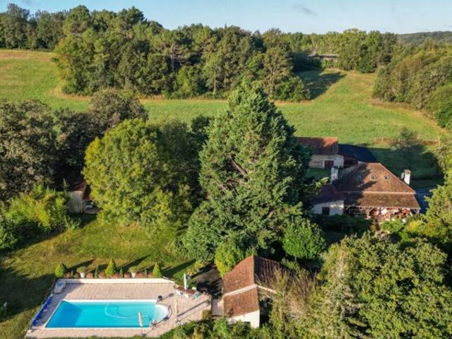 Secteur Gourdon Ensemble immobilier sur 8ha avec vue