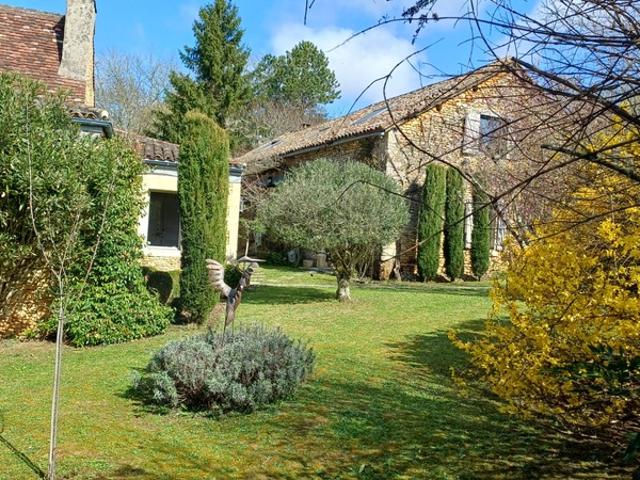 Secteur Sainte Alvère, Superbe demeure dans un environnement très calme