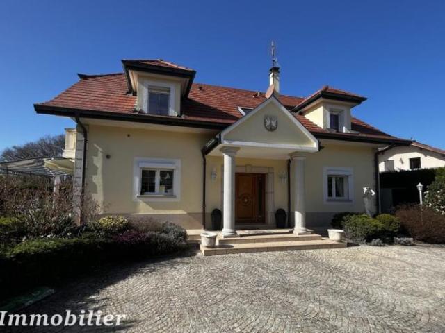 Secteur Veigy Foncenex vends très belle maison d’architecte avec piscine
