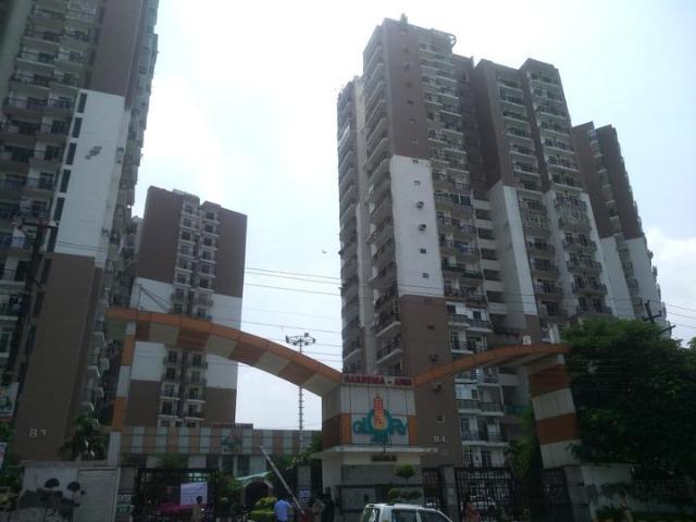 Sector 46 4.5 BHK Apartment For Sale Noida