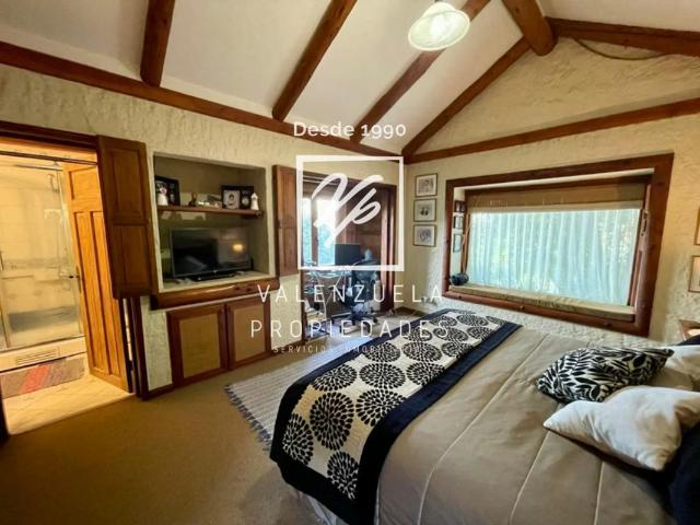 Sector residencial exclusivo 300m2 5 Dormitorios 5 Baños Tipo Condominio | 5 Dormitorios por 358000. 00 en Temuco
