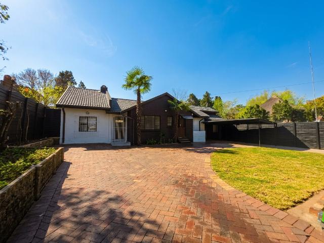 Secure 3 Bedroom Family Home to Rent in Bloubosrand