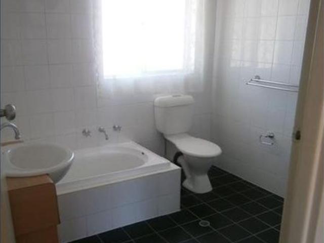 Secure 2 Bedroom Unit in Kilburn