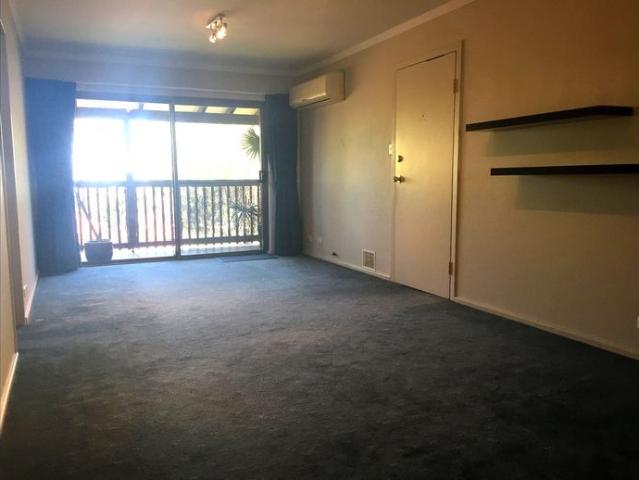 SECURE COMPLEX WITH CITY VIEWS