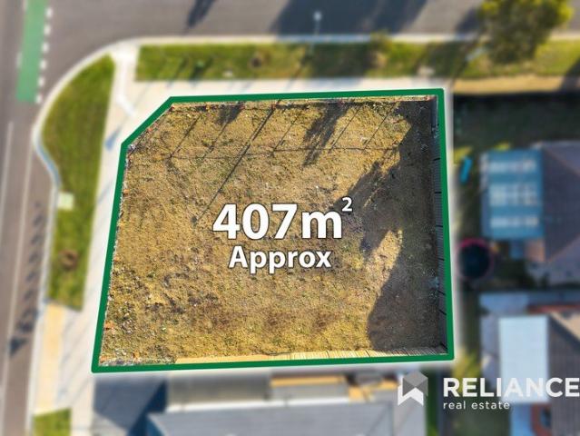 Secure a spacious parcel of land in the highly sought after Featherbrook Estate