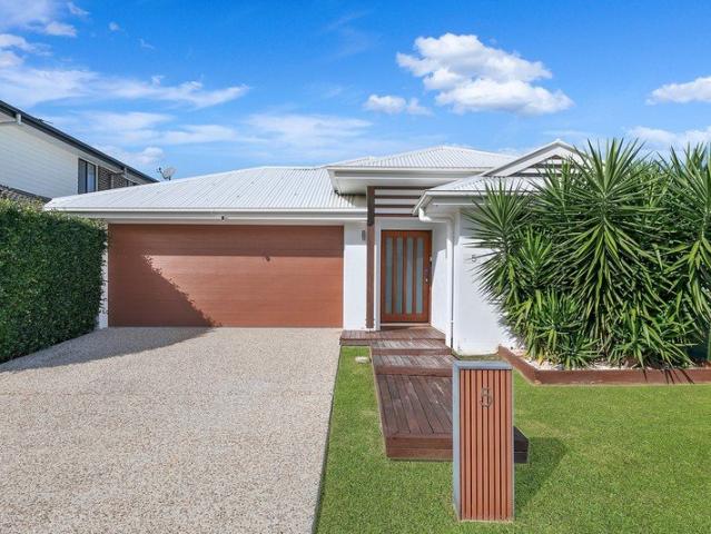 A Quality Family Home in a Quiet Griffin Cul de Sac!
