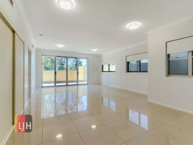 SECURE AND SPACIOUS UNIT CLOSE TO EVERYTHING