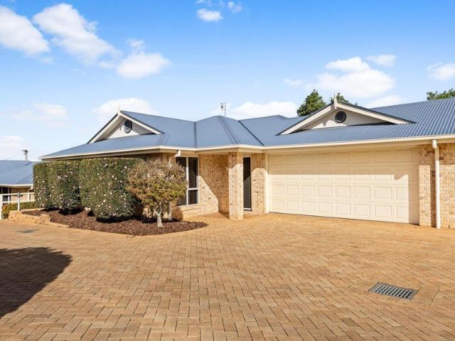Secure Gated Complex Tidy Three Bedroom Unit!