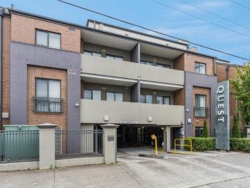 Secure High Yield Waterfront Investment with Strong Cash Flow