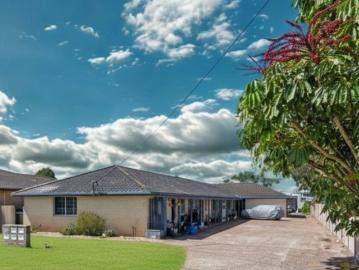 Tuncurry, Crawford River - Parking