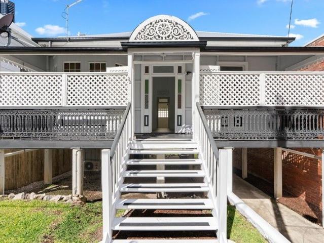 Secure One or Both: Versatile Goldmine in the Heart Of Spring Hill
