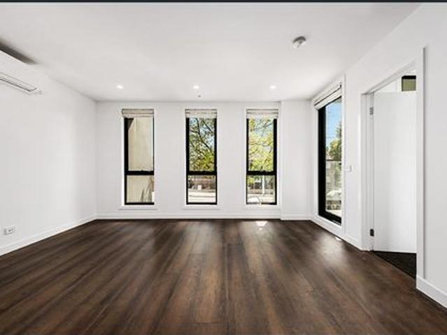 Secure, Low Maintenance Living Moments from Footscray’s Best