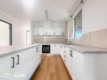 House for sale in Katherine County - Garden