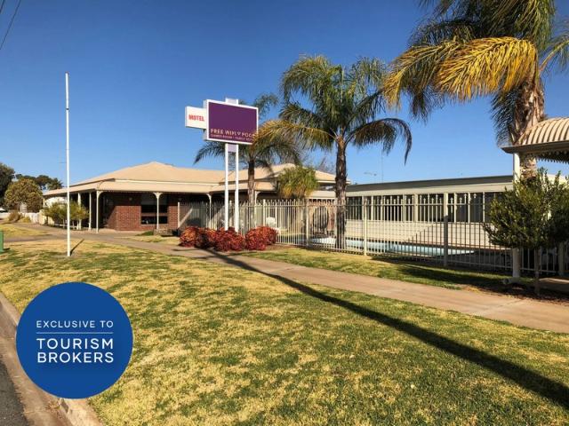 SECURE LEASE, BOOMING AREA AND MAKING MONEY WITH DEVELOPMENT HAPPENING IN AREA 89ML