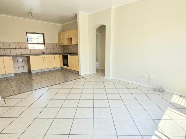 Secure living Top floor apartment