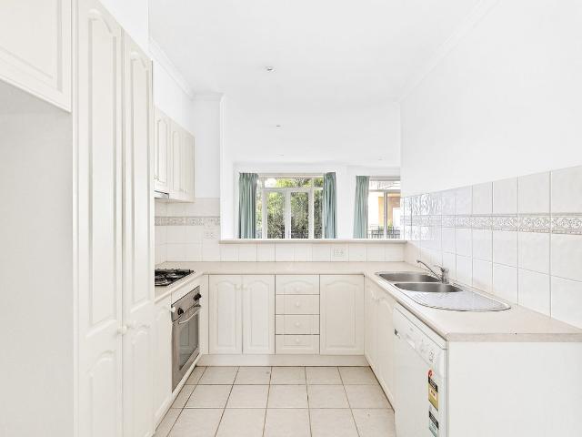 Secure & Spacious Apartment in a Prime Doncaster East Location