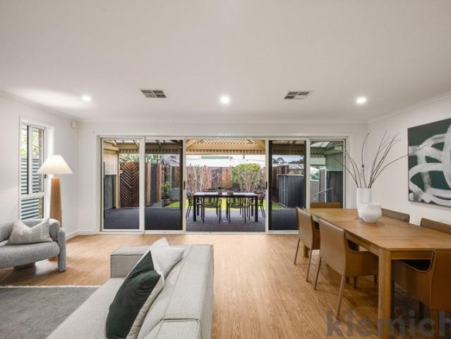 Secure, spacious & effortlessly liveable in the heart of Rostrevor