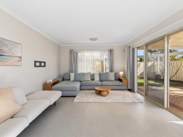 Secure, Spacious & Minutes from Mullaloo Beach