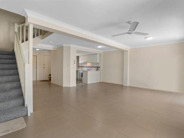 Secure & Spacious Townhouse in Convenient Merrimac Location