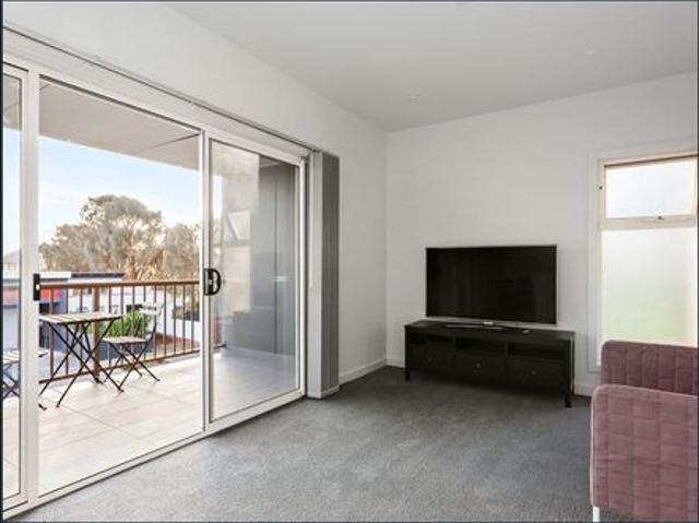 Secure & Stylish Furnished Townhouse in a Quiet Northgate Location