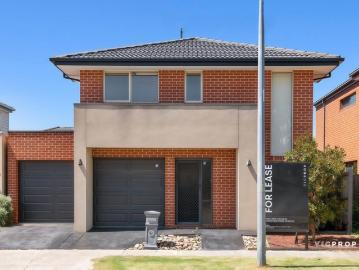 Secure, Stylish & Low Maintenance Living in Sought After Kingsford Estate