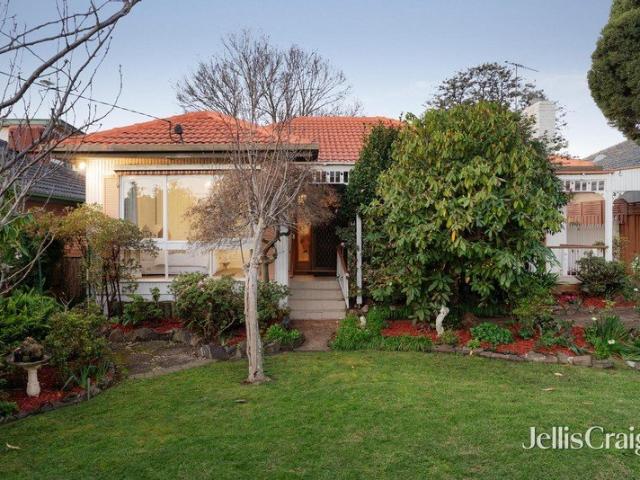 Secure Your Future In A Highly Sought After Macleod Setting
