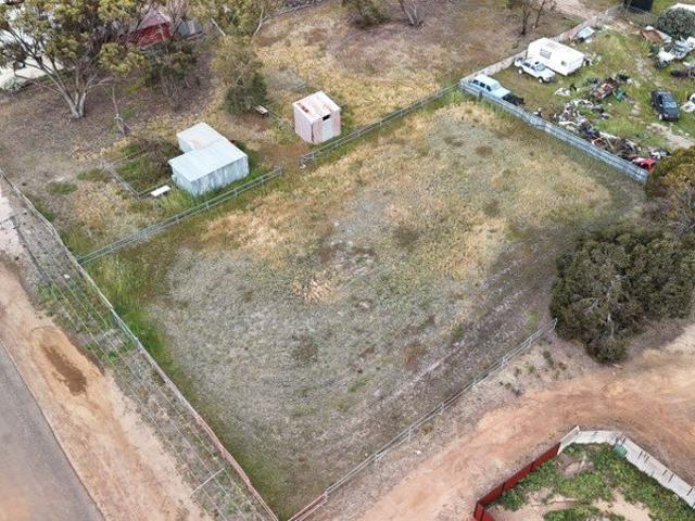 Secure Your Slice of Katanning 1,390m²