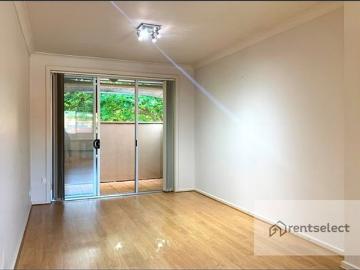 Security Access, Quick to the CBD *PLUS* Two Balconies