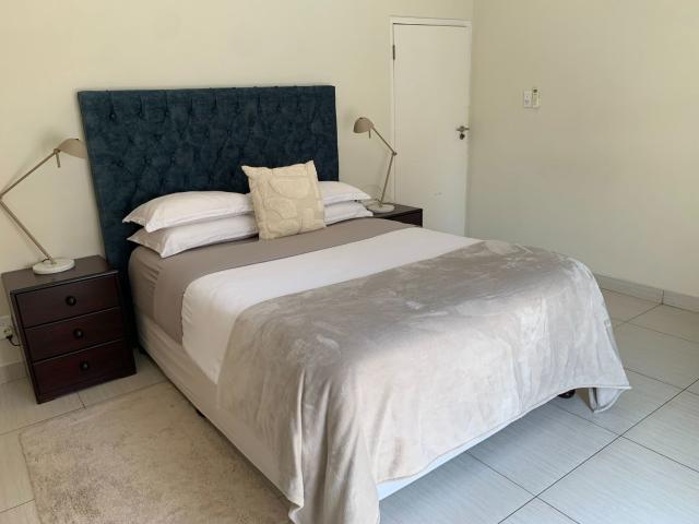 Security estate home to rent in Meer en See