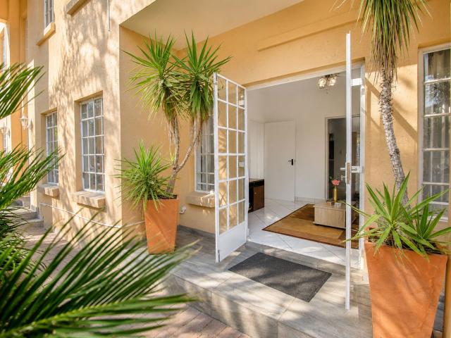 Security estate home to rent in Centurion Golf Estate