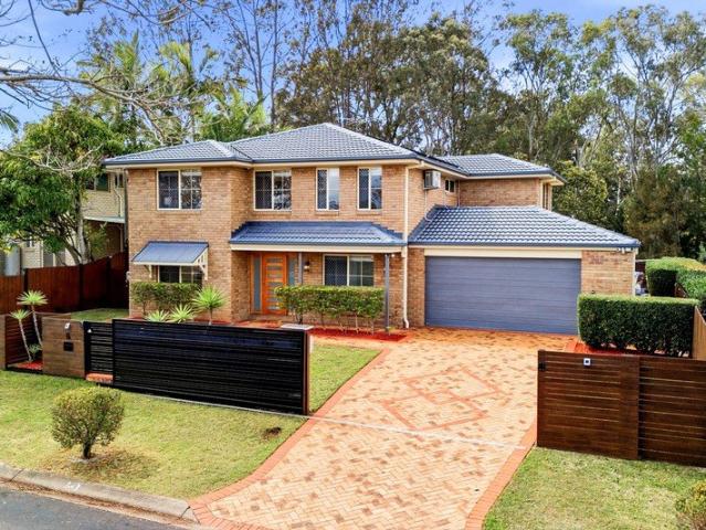 Security, space, solar + a pool: this is 5 star living in a top Runcorn street!