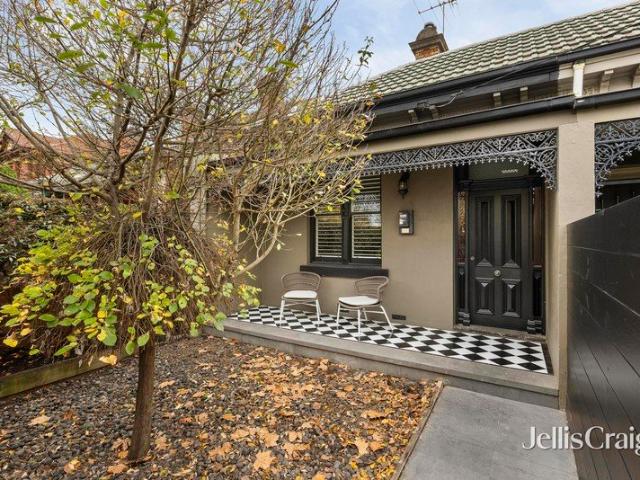Secluded 271m2 approx. sanctuary of surprising indoor outdoor space